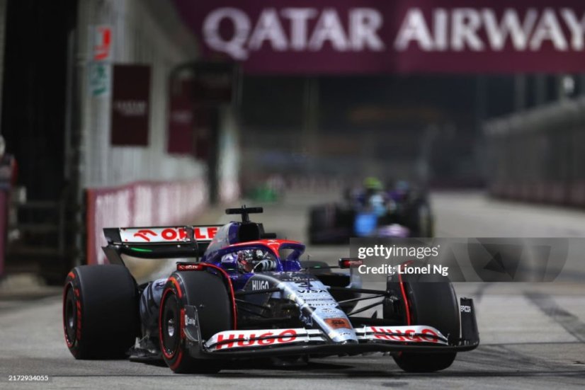 Visa RB VCARB 01 - Daniel Ricciardo (2024), Utolsó futam Szingapúri Nagydíj, 1:43 Minichamps