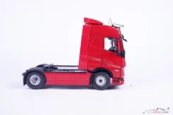 Volvo FH Globetrotter XL red (2023), 1:24 Solido