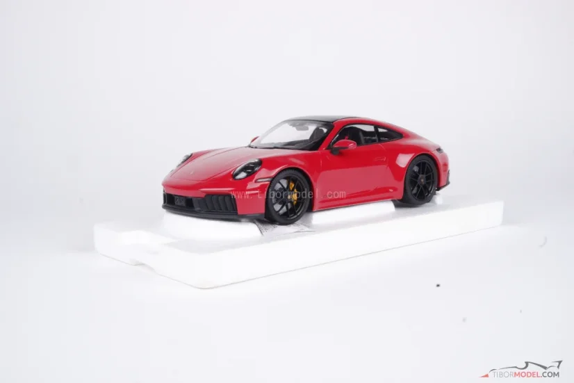 Porsche 911 Carrera GTS (2025) piros, 1:18 Minichamps