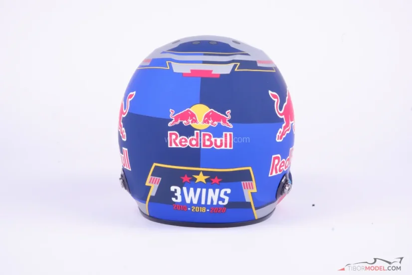Carlos Sainz 2024 Dakar Rally mini helmet, 1:2 Stilo