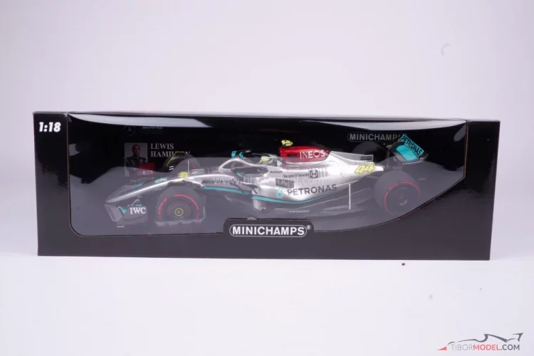 Mercedes W13 - Lewis Hamilton (2022), VC Brazílie, 1:18 Minichamps