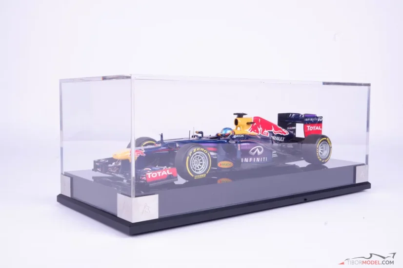ミニチャンプス　レッドブル　F1 RB9 ベッテル　ドイツGP Model car Red Bull RB9 Vettel 2013, 1:18 Minichamps | Tibormodel.com