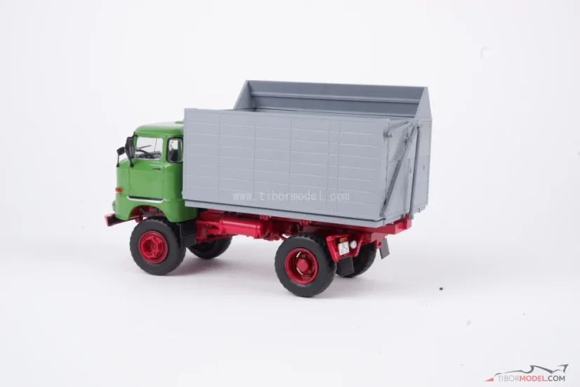 IFA W50 SHA senážní nástavba, zelená, 1:32 Schuco