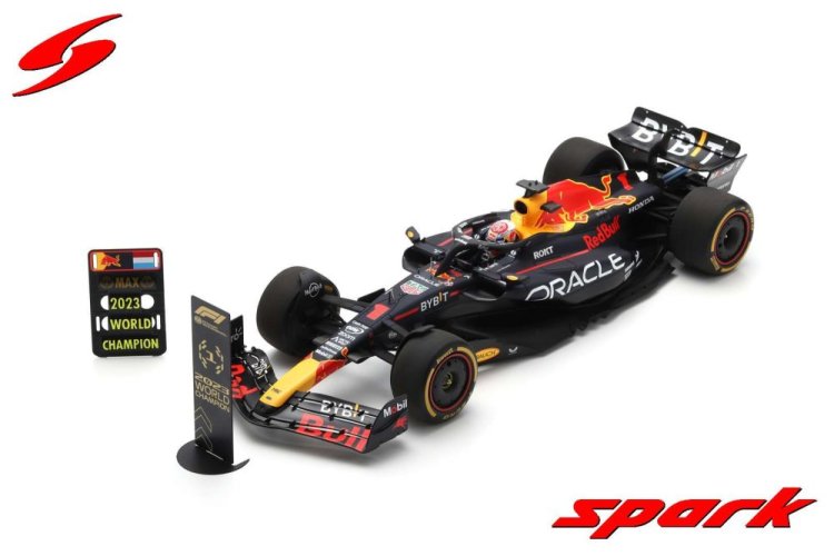 Red Bull RB19 - Max Verstappen (2023), World Champion, Qatar, with pit board 1:18 Spark