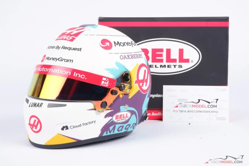 Kevin Magnussen 2024 Haas přilba, 1:2 Bell