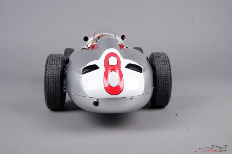 Mercedes W196R - J. M. Fangio (1955) Majster sveta, 1:8 Ixo