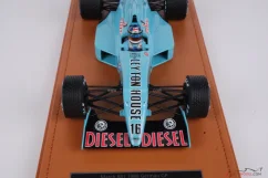 March 881 - Ivan Capelli (1988), Német Nagydíj, pilótafigurával 1:18 Tecnomodel