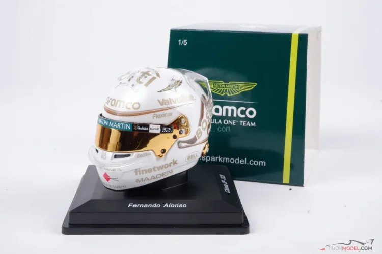 Fernando Alonso 2025 VC Číny mini prilba, Aston Martin, 1:5 Spark