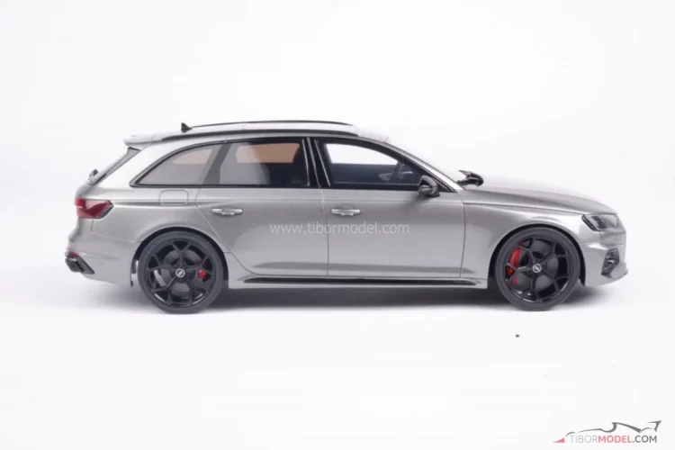 Audi RS4 Avant Competition (2023) szürke, 1:18 GT Spirit