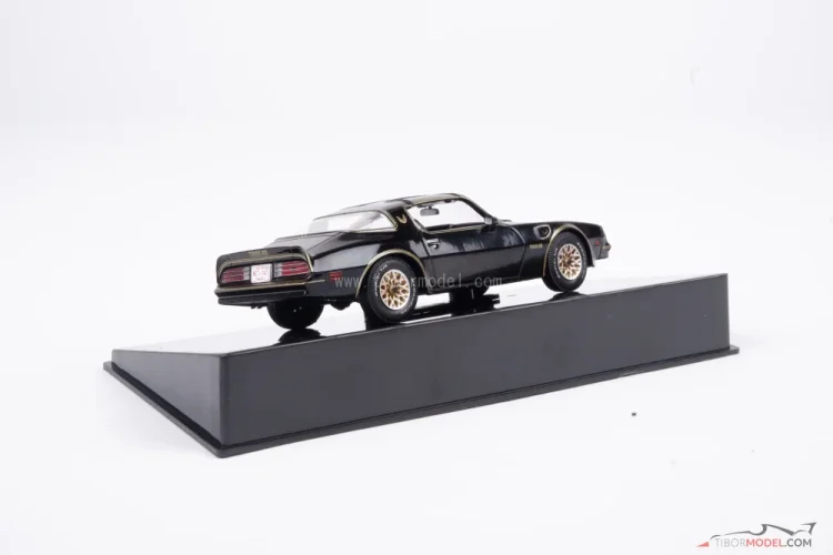 Pontiac Firebird Trans Am (1977) fekete, 1:43 Ixo