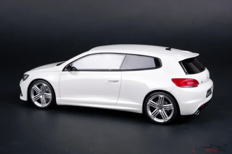 Volkswagen Scirocco 3 R Phase 1 (2008) biele, 1:18 Ottomobile