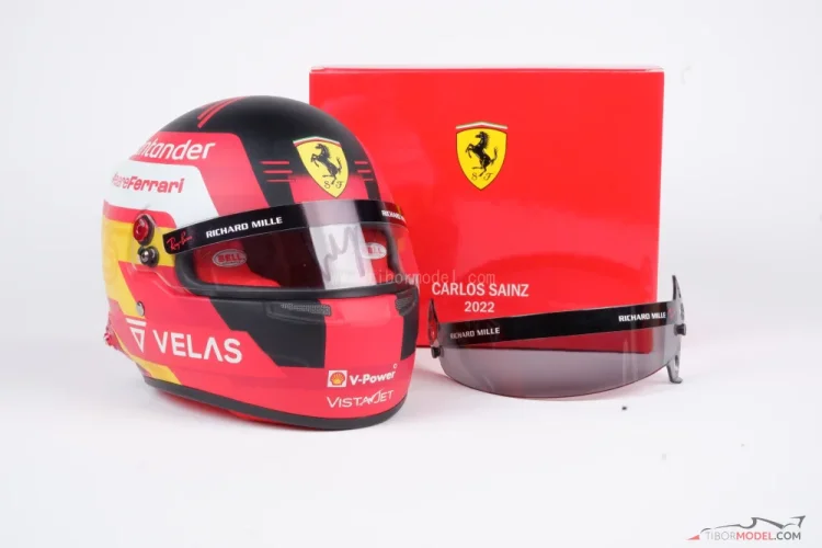 Helmet Carlos Sainz 2022 Ferrari, 1:2 Bell | Tibormodel.com