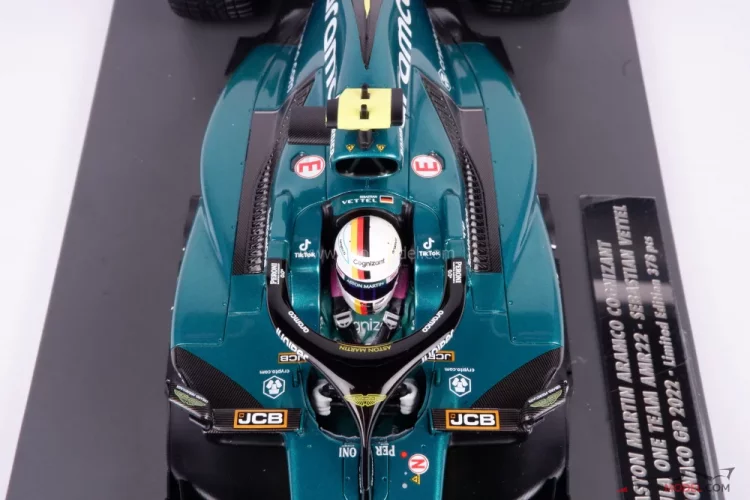 Aston Martin AMR22 - Sebastian Vettel (2022), VC Monaka, 1:18 Minichamps