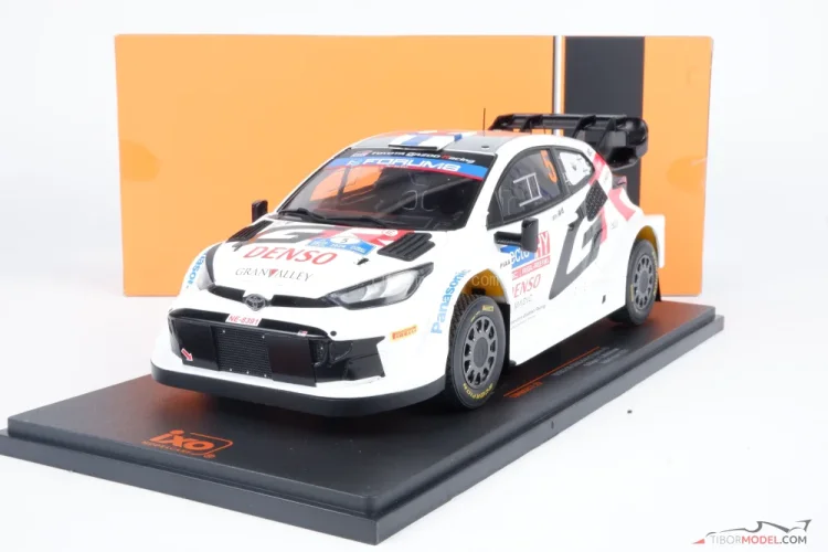 ixo 1/18 GRヤリス 2024 ラリーフィンランド #69 1:18 Scale - TOYOTA GR YARIS Rally2 #1 C.Ingram - A