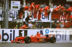 Ferrari F1-2000 - Rubens Barichello (2000), Győztes Német Nagydíj, pilóta figura nélküli kiadás, 1:12 GP Replicas