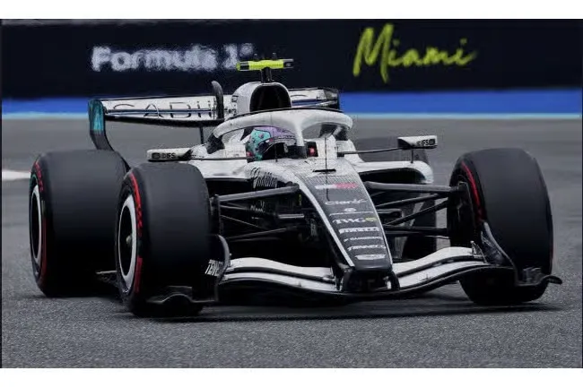 Cadillac MAC-26 - Valtteri Bottas (2026), VC Miami, 1:43 Spark