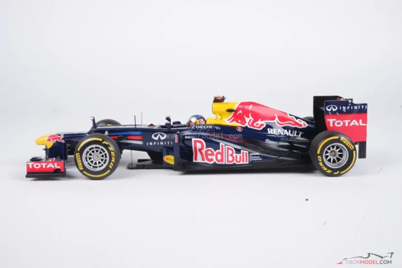 Red Bull RB8 - Sebastian Vettel (2012), Majster sveta, 1:18 Minichamps