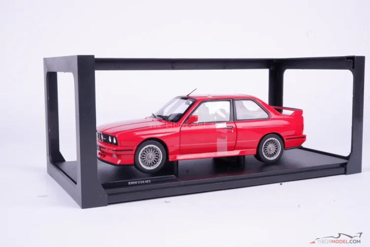 BMW E30 M3 (1986) červené, 1:18 Solido
