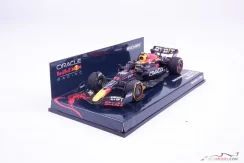 Red Bull RB18 - Sergio Perez (2023), Hungarian GP, 1:43 Minichamps