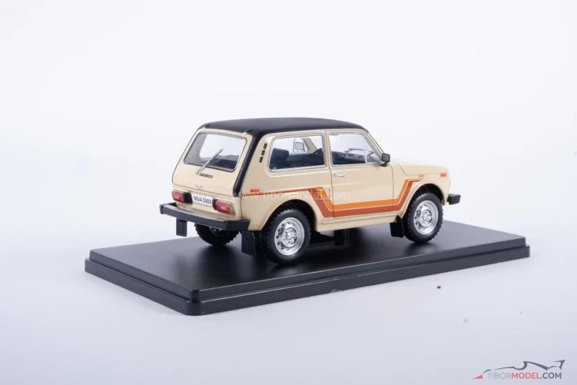 Lada Niva 5000 béžová (1980), 1:24 Whitebox