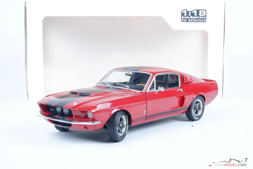 Shelby GT500 (1967) vínově červená, 1:18 Solido