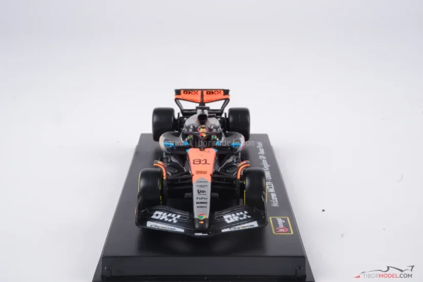 McLaren MCL39 - Oscar Piastri (2025), VC Veľkej Británie, 1:43 BBurago Signature