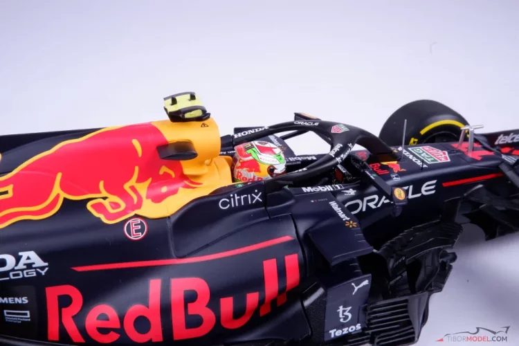 Red Bull RB16b - Sergio Perez (2021), VC Mexika, 1:18 Minichamps