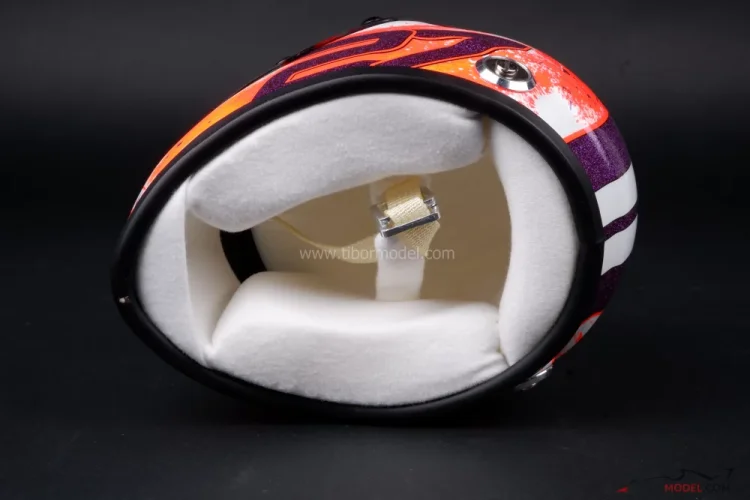 Nico Hülkenberg 2023 Haas prilba, 1:2 Schuberth