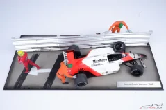 Diorama McLaren MP4/4 - A. Senna nehoda VC Monaka 1988, 1:18