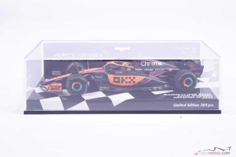 McLaren MCL36 - Daniel Ricciardo (2022), Singapur, 1:43 Minichamps