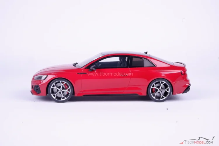 Audi RS 5 (2023), červené, 1:18 GT Spirit