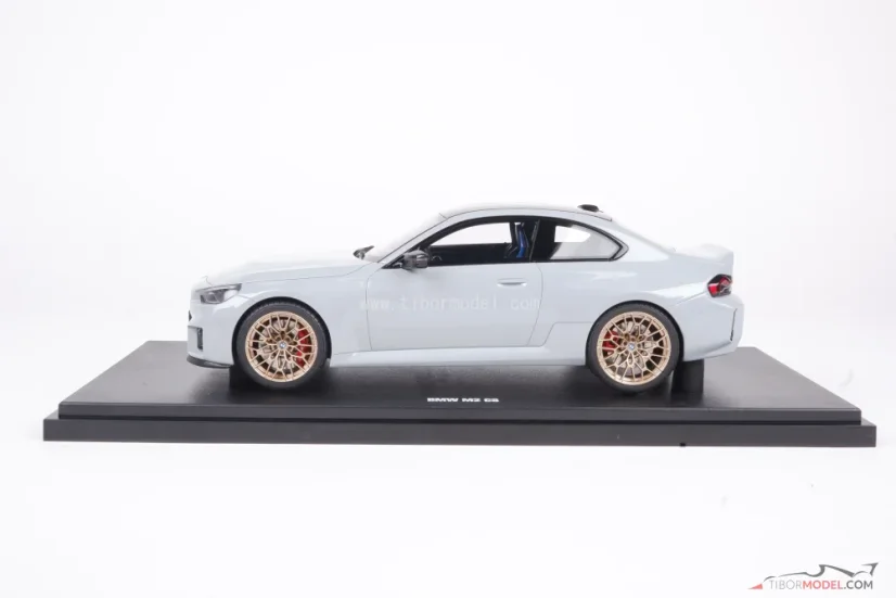 BMW M2 CS (2026) šedé, 1:18 GT Spirit