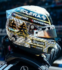 George Russell 2025 Chinese GP mini helmet, Mercedes, 1:5 Spark