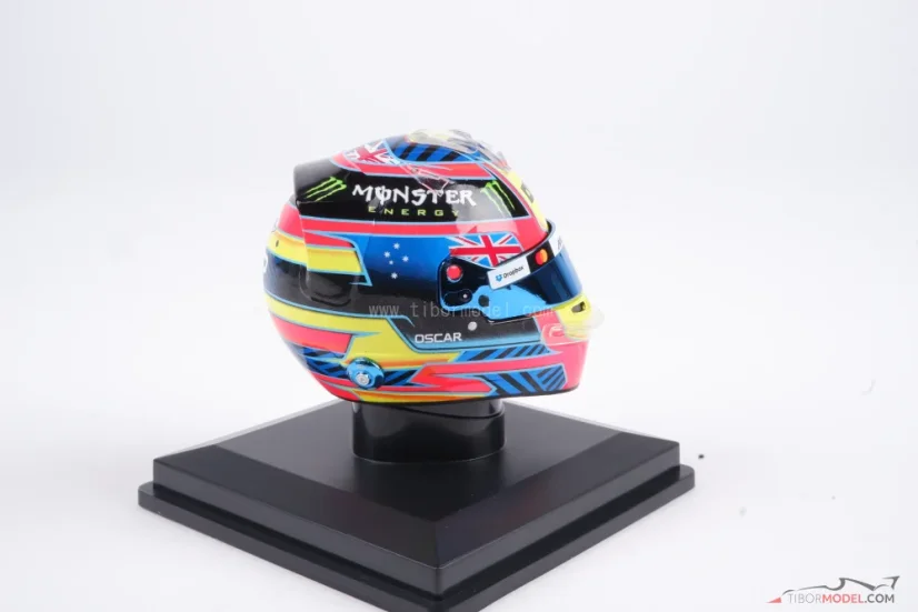 Oscar Piastri 2026 mini přilba, McLaren, 1:5 Spark