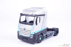 Mercedes Actros Gigaspace, ezüst, 1:43 Bburago