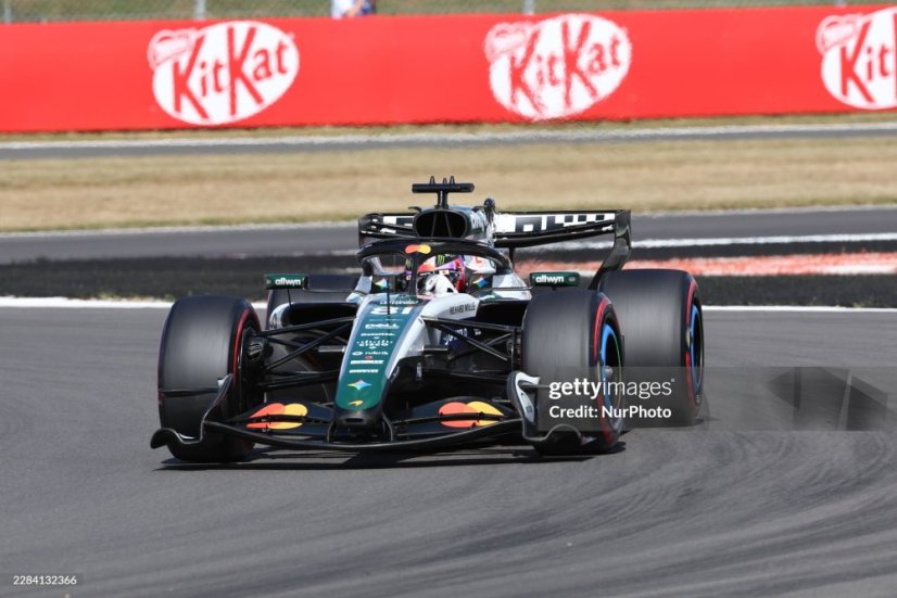 McLaren MCL40 - Oscar Piastri (2026), VC Veľkej Británie, 1:18 Minichamps