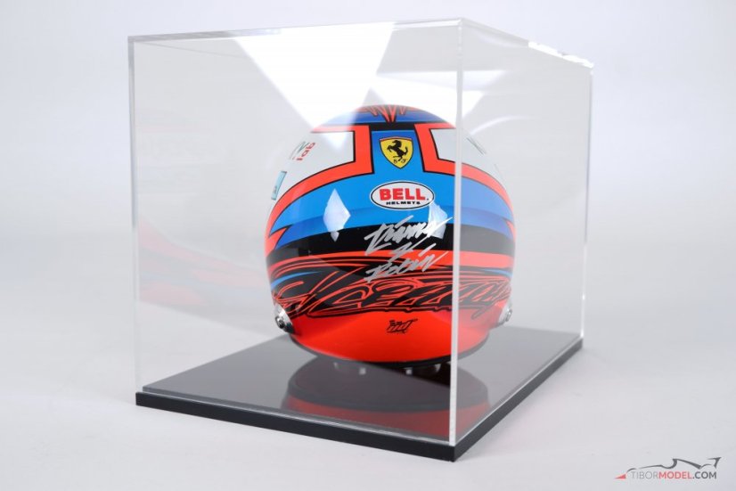 Showcase for a half scale helmet 1:2, Safe