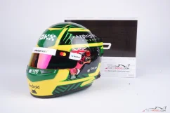 Oscar Piastri 2026 Australian GP mini helmet, McLaren, 1:2 Bell