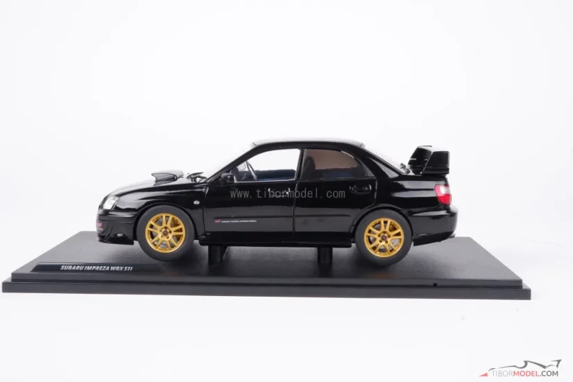 Subaru Impreza WRX STi (2004) fekete, 1:18 Solido