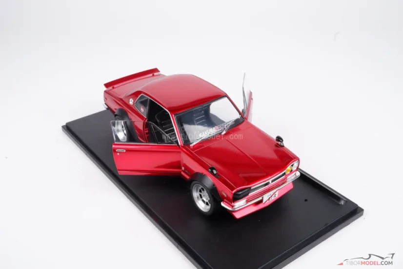 Nissan Skyline C10 Hakosuka (1970) red, 1:18 Solido