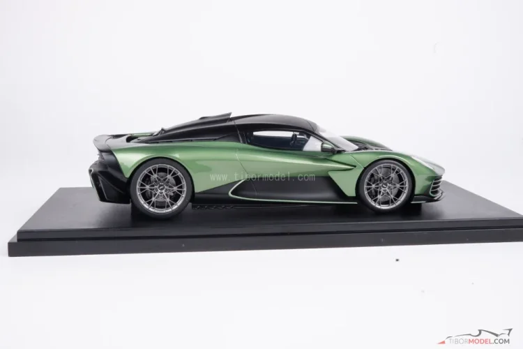 Aston Martin Valhalla (2025) zelený, 1:18 GT Spirit