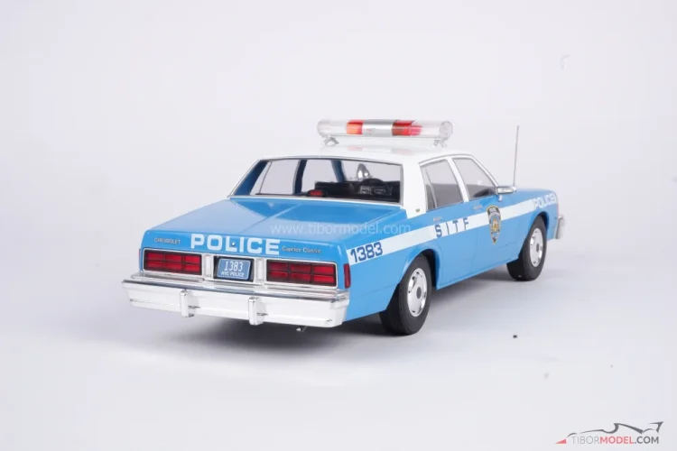 Model police car Chevrolet Caprice NYPD, 1:18 MCG