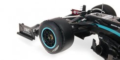 Mercedes W11 - Lewis Hamilton (2020), Brit Nagydíj, defektes gumival, 1:43 Minichamps