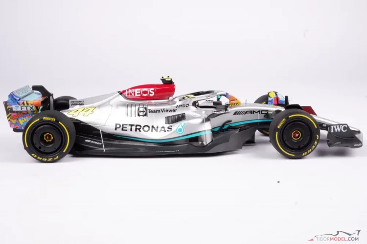Mercedes W13 - Lewis Hamilton (2022), VC Miami, 1:18 Minichamps