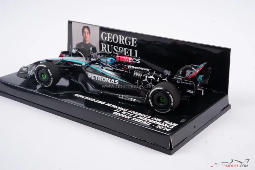 Mercedes W15 - George Russell (2024), 1:43 Minichamps