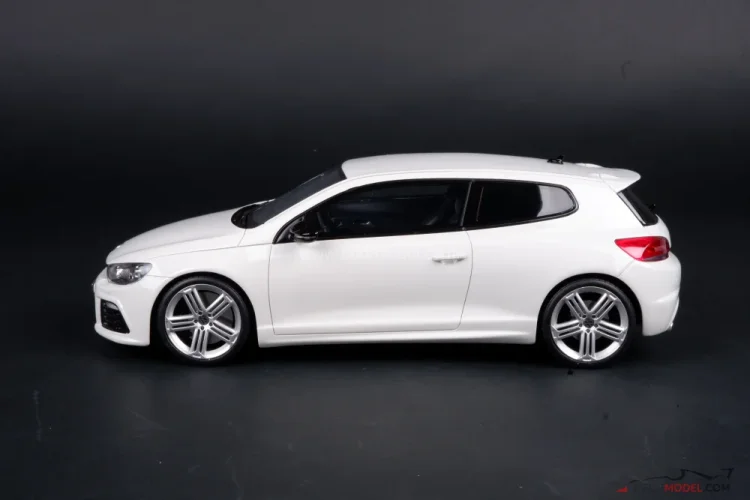 Volkswagen Scirocco 3 R Phase 1 (2008) fehér, 1:18 Ottomobile