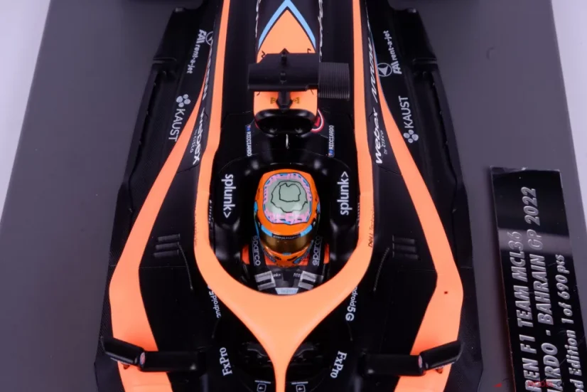 McLaren MCL36 - Daniel Ricciardo (2022), Bahrajn, 1:18 Minichamps