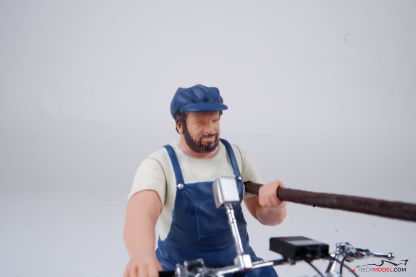 Bud Spencer and T. Hill on motorbikes , 1:18 Laudoracing
