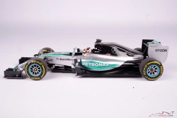 Mercedes W06 - Lewis Hamilton (2015), World Champion, 1:18 Minichamps
