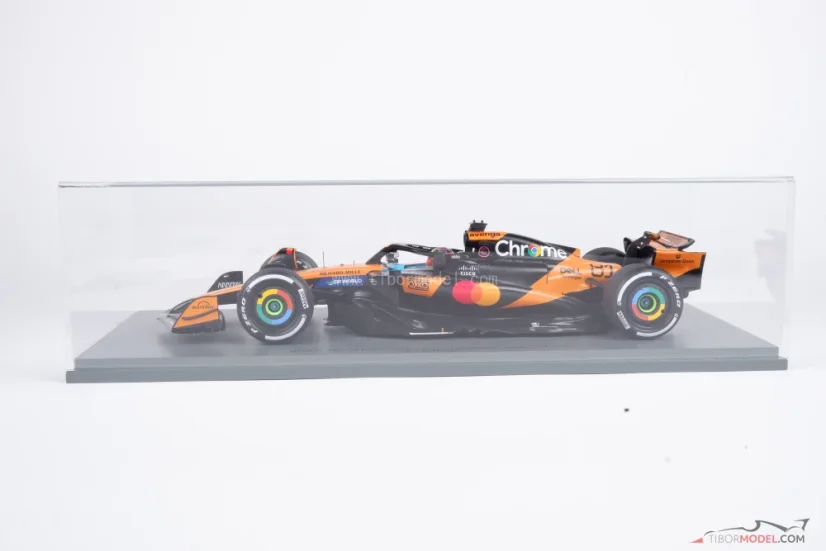 McLaren MCL39 - Oscar Piastri (2025), Chinese GP, 1:18 Spark